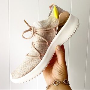 NEW Adidas UltimaMotion Sneakers 11 Rose Gold Pale